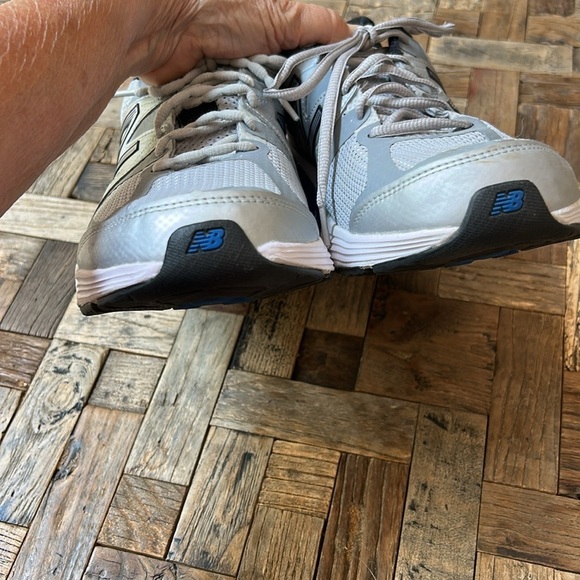 New Balance Men’s 1540V2 Walking Shoe Size 11 - Picture 9 of 10